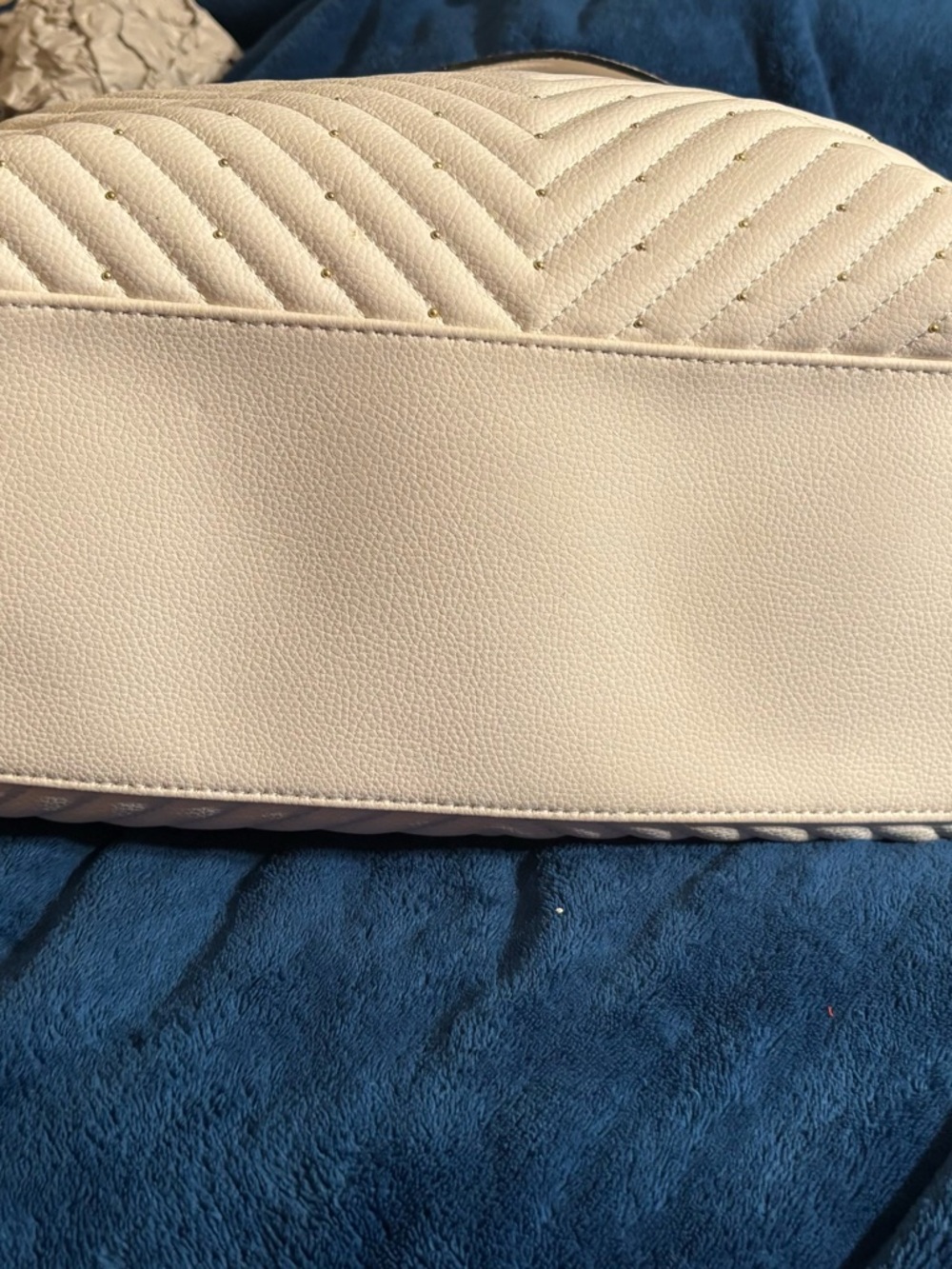 Victoria's Secret White Quilted Tote with Gold Hardware - Picture 3 of 4